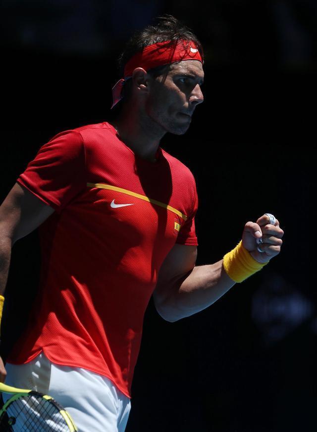 九游-日本队教练压力巨大！，纳达尔遭遇十二持续失利全场沸腾不已-九游